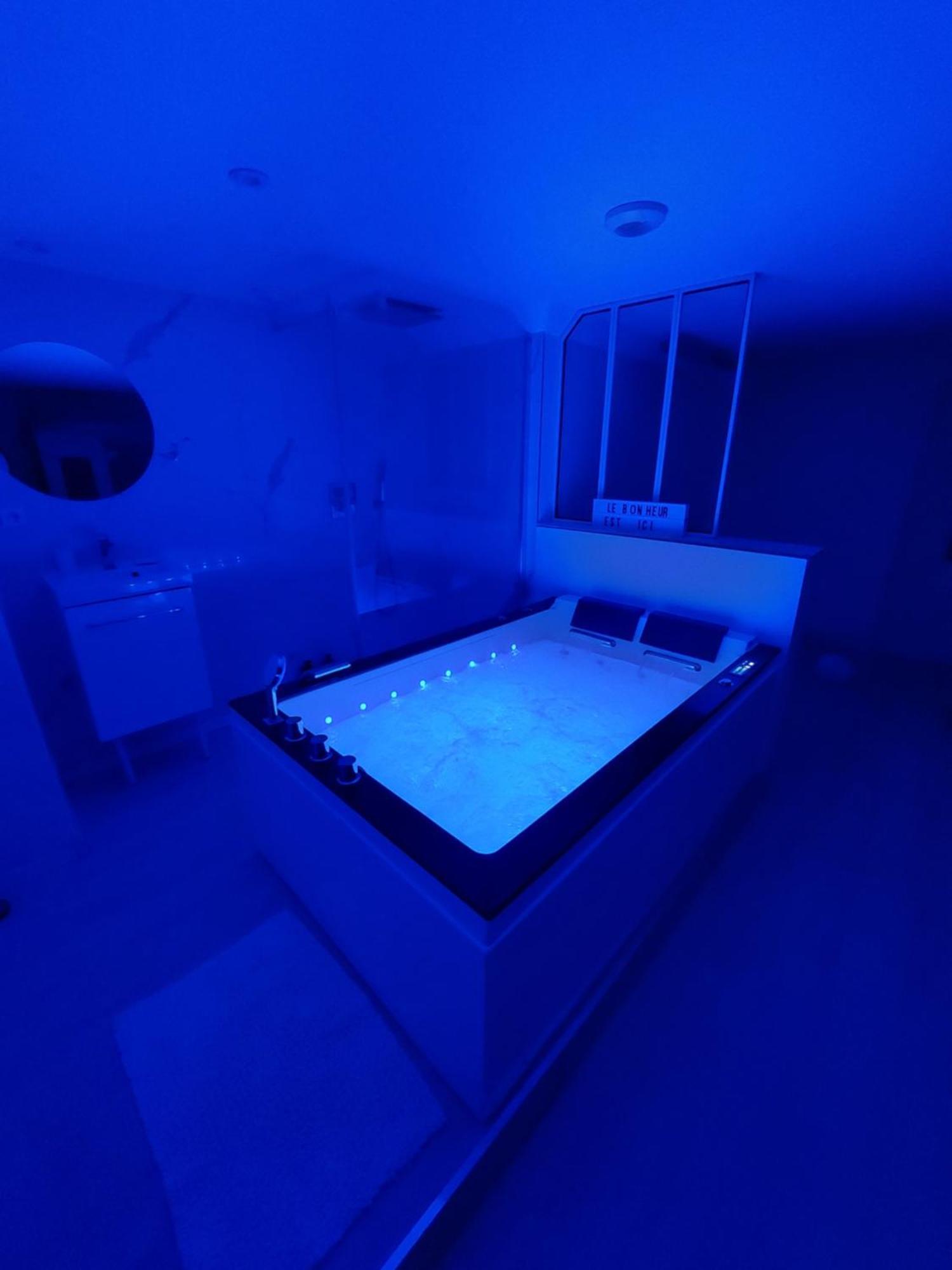 Love Room White - Les Delices Rooms 앙제 객실 사진